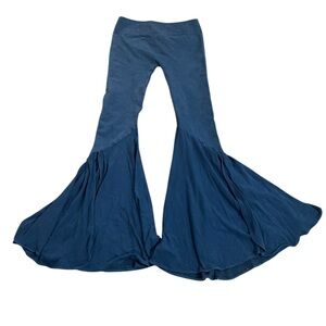 NikiBiki boutique pull on soft flare bell bottom flare leggings jeggings XS fun